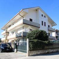 3 LOCALI A PORTO SAN GIORGIO