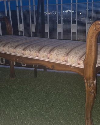 Panca vintage in legno intarsiato e seduta imbotti
