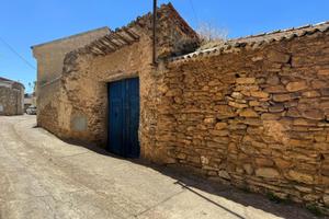 Rustico con giardino