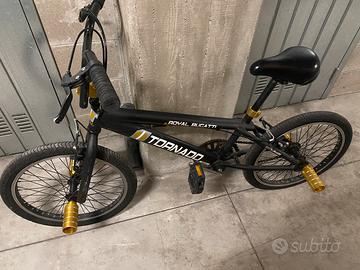 Bmx bicicletta