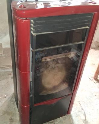Stufa a Pellet La Nordica Extraflame - Modello Tos