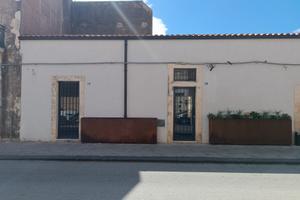 Locale commerciale per ufficio