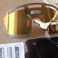 Occhiali sc ICON Tadey Pogacar.