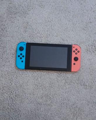 Nintendo Switch OLED con Pokémon Lets Go Pikachu