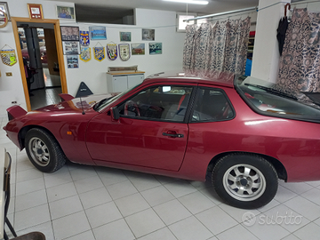 Porsche 924