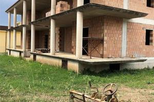 Appartamento di 152 m² con più di 5 locali e box a