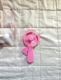 Ventaglio di plastica rosa di Tiger | nuovo