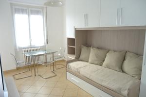 P.za Napoli cucina separata piano alto balcone