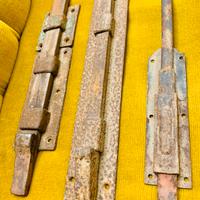 Lucchetti antichi saliscendi centenari