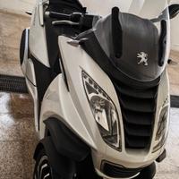 Peugeot Metropolis 400