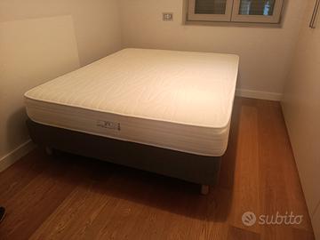 letto matrimoniale con materasso nuovo