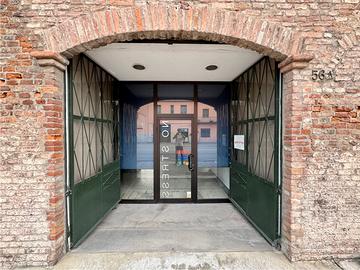 Negozio sulla strada statale SS343