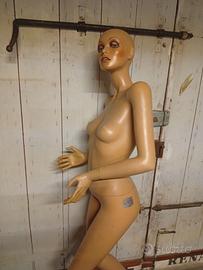 Manichino donna vintage