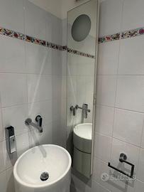 Specchio bagno retroilluminato a LED 154 × 33 cm