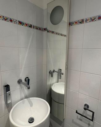 Specchio bagno retroilluminato a LED 154 × 33 cm