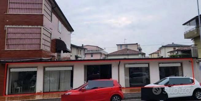 Immobile in asta di 476 m² con 3 locali a Vicenza - Vista 2