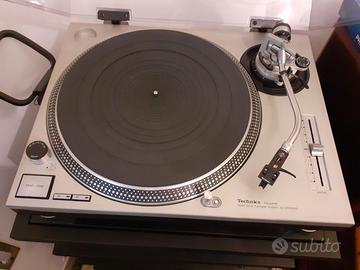 Technics SL 1200 MK2  con testina STANTON 681
