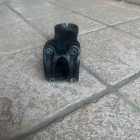 Attacco manubrio torpado