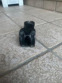 Attacco manubrio torpado