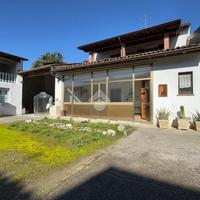CASA SEMINDIPENDENTE A IZANO