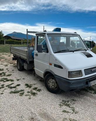 Iveco Daily ribaltabile con gru Effer 2500 AZ