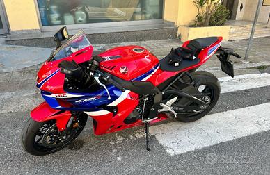Honda cbr 1000 rr r
