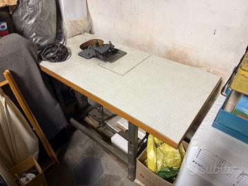 Tavolo industriale per taglia e cuci