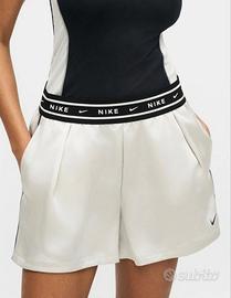 Nike Pantaloncino 3 Tasche Raso XL 