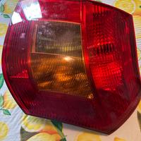 Faro posteriore toyota Corolla - NUOVO