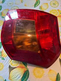 Faro posteriore toyota Corolla - NUOVO