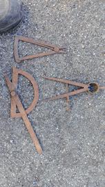 Vecchi strumenti a carteggio per la navigazione