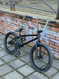 Bicicletta BMX Velocity Nera