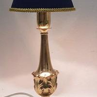 Lampada da tavolo in ottone finitura lucidata