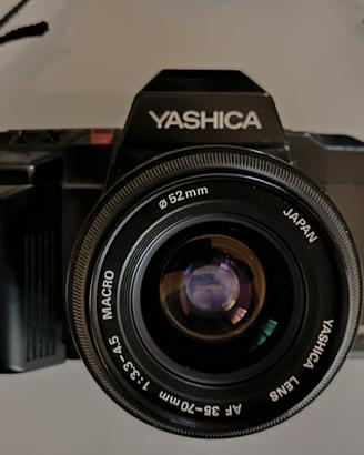 Yashica 200-AF 