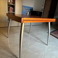 Tavolo quadrato marca Calligaris