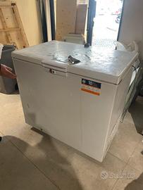 Congelatore 280 litri