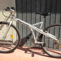 (438) - Bicicletta MB Samsonite