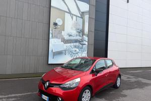 Renault Clio 1.2 75CV 5 porte Costume National