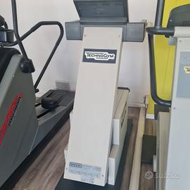 Steprace Technogym