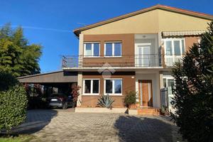 PORZIONE DI BIFAMILIARE A CASTELFRANCO VENETO