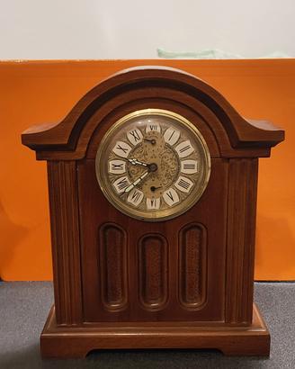 orologio sveglia vintage in legno 