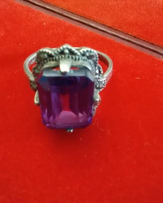 Anello in argento con ametista