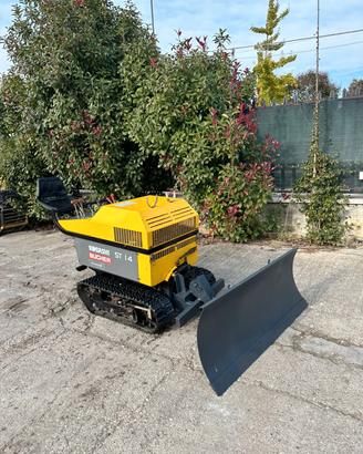 M100 Macchinario cingolato 4 q con lama per la nev