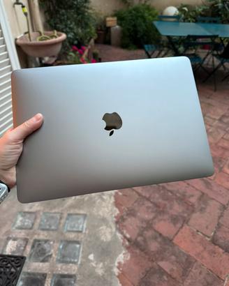 Macbook pro 13 mid 2018
