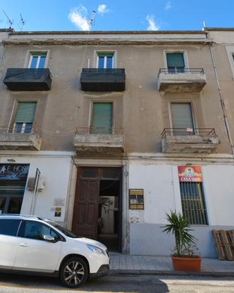 VIA XXIV MAGGIO - Ampia metratura con 4 bagni