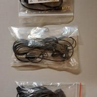 Auricolari vecchi modelli.