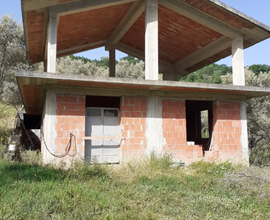 Terreno con rustico
