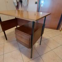 SCRIVANIA VINTAGE ANNI '60 in legno e metallo