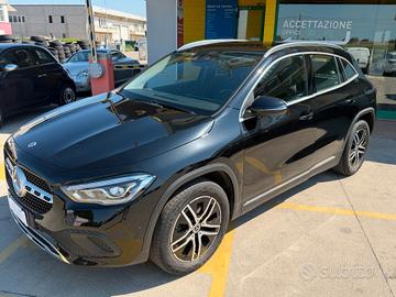 Mercedes-benz GLA 180 200 Automatic Progressive