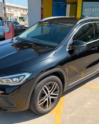 Mercedes-benz GLA 180 200 Automatic Progressive
